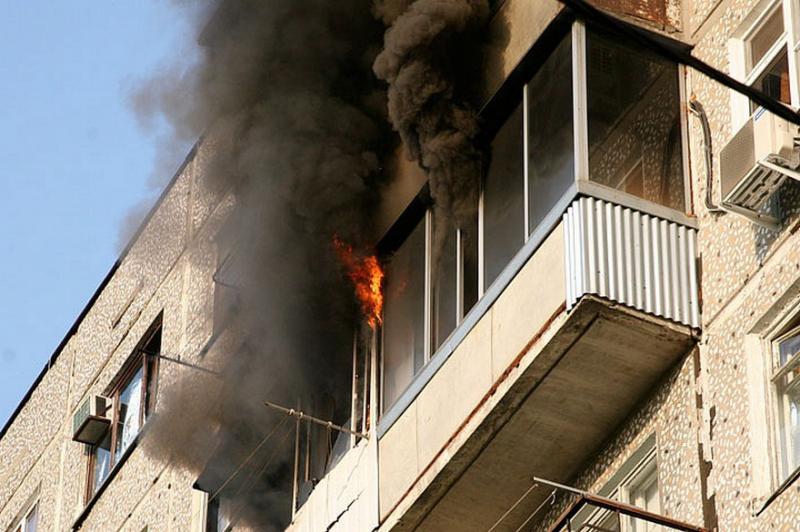 Пожежа в тернопільській багатоповерхівці: евакуювали 12 людей